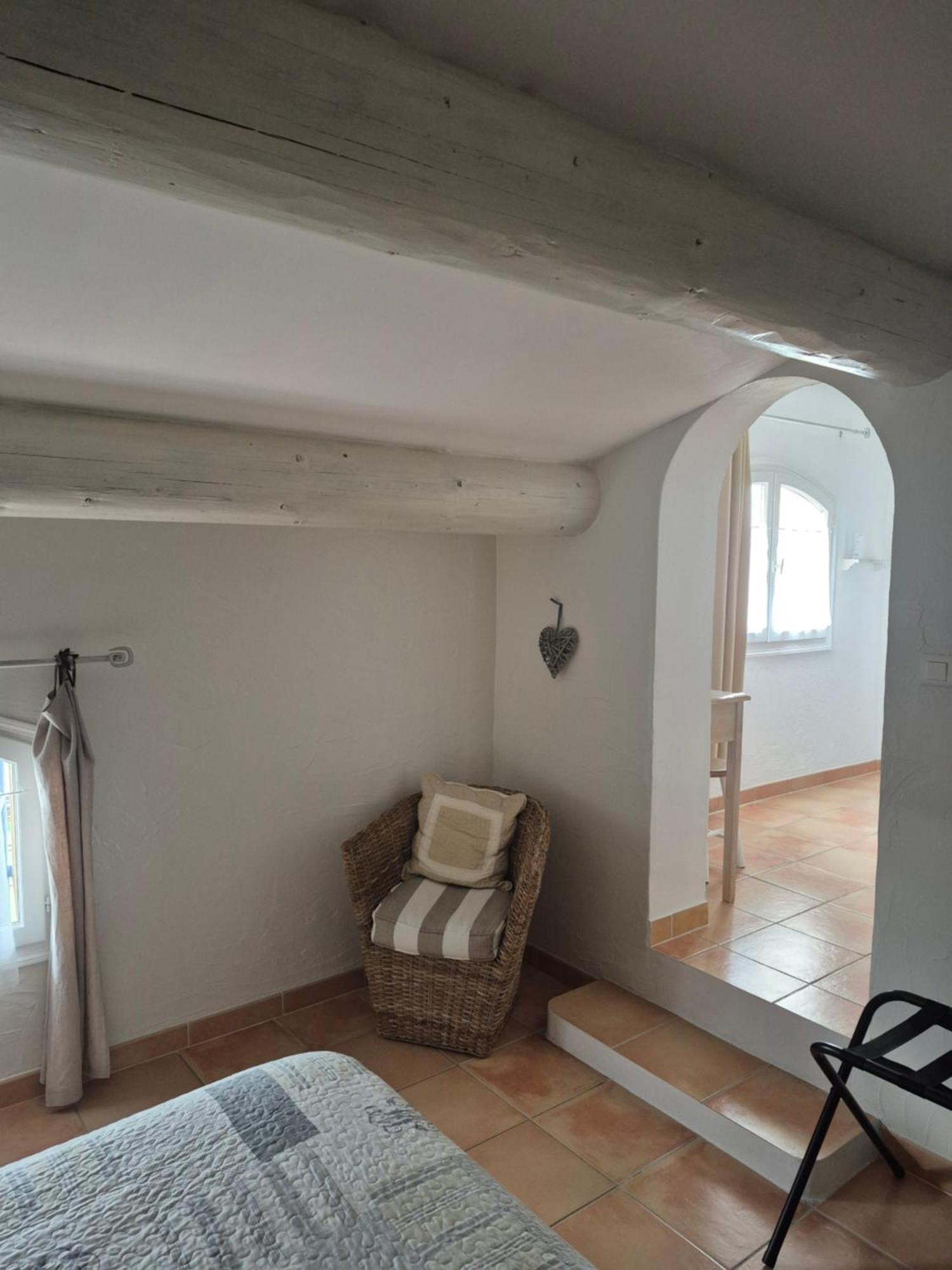 Mas Clement - Chambre Et Table D'Hotes Л'Иль-сюр-ла-Сорг Экстерьер фото